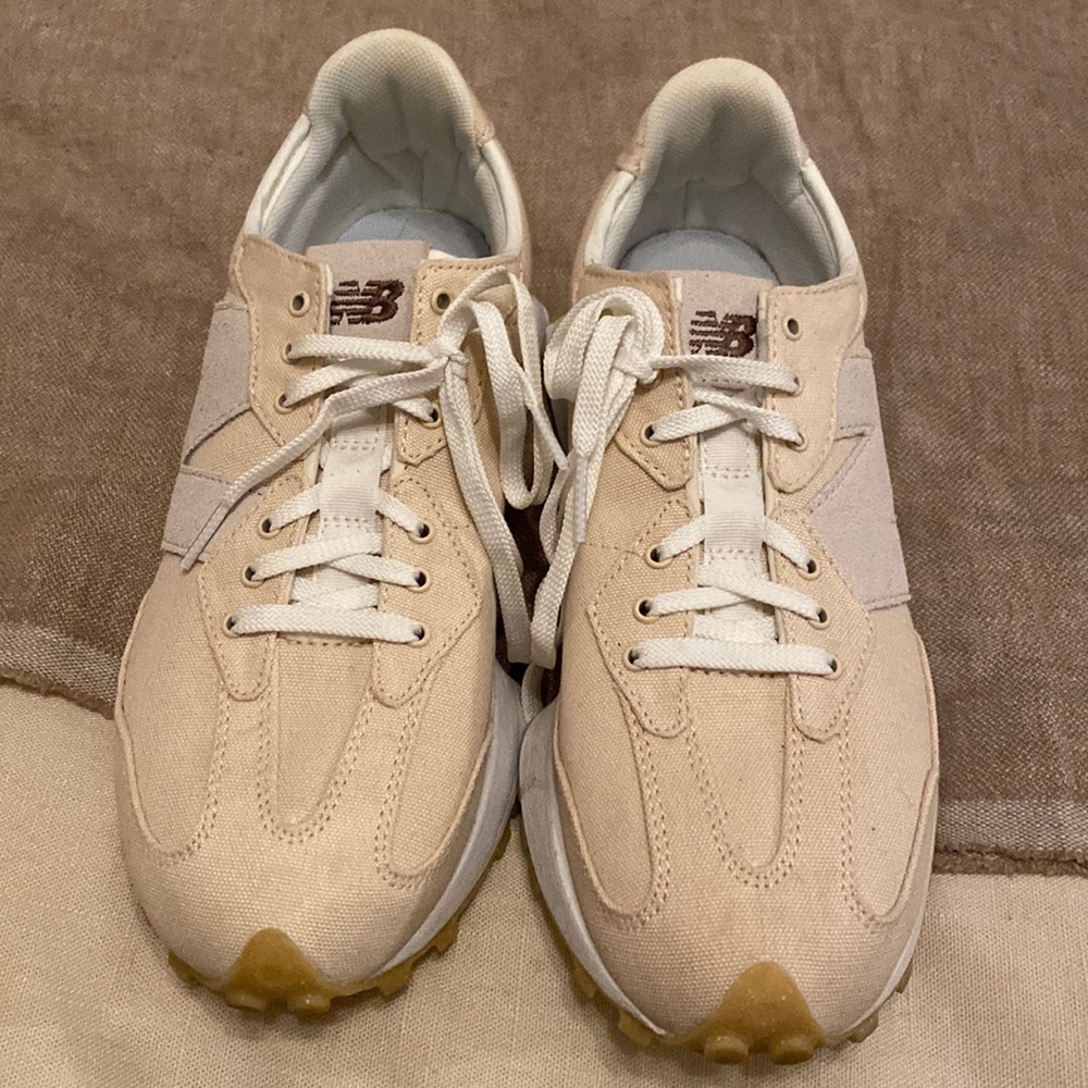 New Balance 327